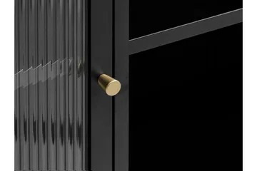 Anatole Vitrinskåp 25 cm djup 111 cm bred 140 cm hög Metall - Svart - Products - Förvaring - Skåp - Vitrinskåp