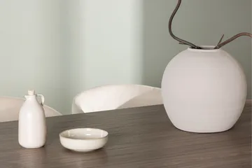 Andy Matgrupp 180 cm Oval med 4 Berit stolar - Beige - Products - Möbler - Bord & matgrupp - Matgrupp