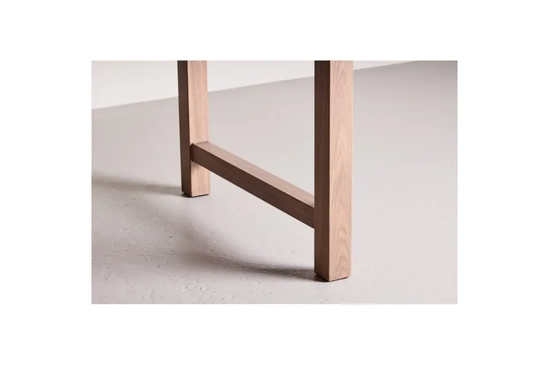 Count Matbord 220x100 cm - Brun - Products - Möbler - Bord & matgrupp - Matbord & köksbord