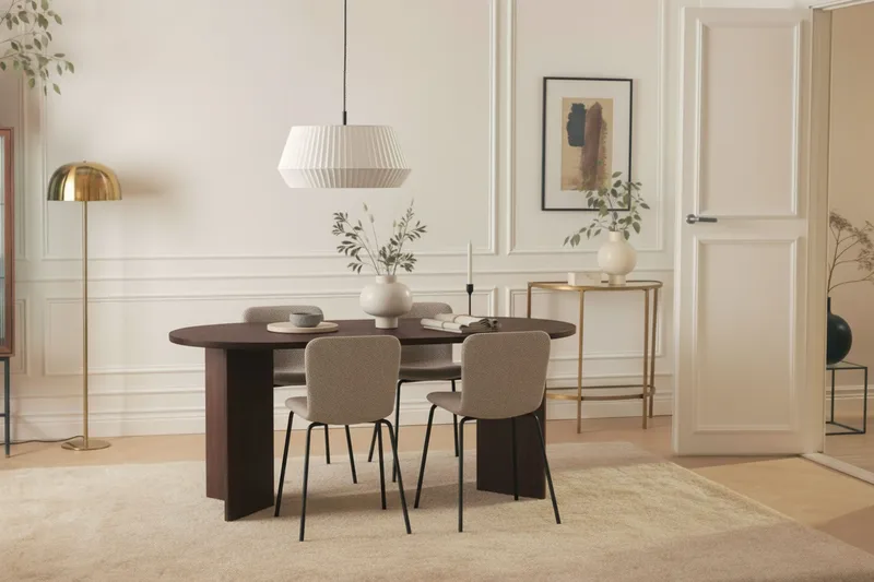 Dano Matbord 180 cm  med 4 Katy Matstolar - Valnöt / Greige - Products - Möbler - Bord & matgrupp - Matgrupp