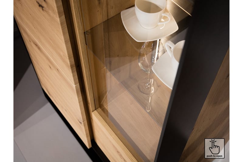 Quant Bord 84x140 cm - Ek/Svart - Products - Möbler - Bord & matgrupp - Matbord & köksbord