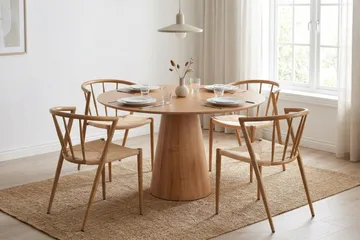 Siena Matgrupp runt 110 cm Ek med 4 Winston Matstolar - Ek - Products - Möbler - Bord & matgrupp - Matgrupp