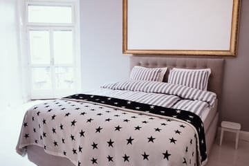 Dolly Kontinentalsäng 160x200 cm - Products - Möbler - Säng - Kontinentalsäng