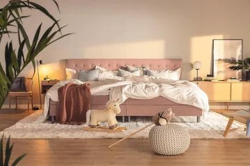 Ella Familjesäng 280x200  cm - (+Fler val) Rosa - Products - Möbler - Säng - Kontinentalsäng