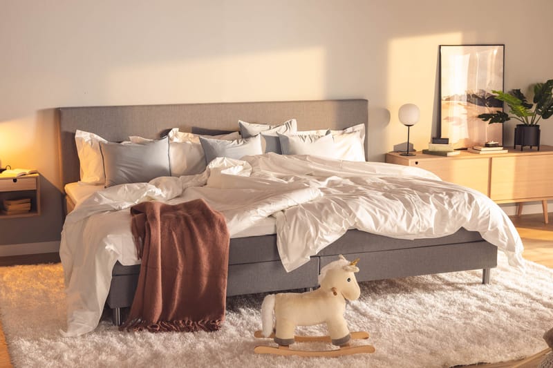 Ella Familjesäng Sängpaket 280x210  cm - (+Fler val) Ljusgrå - Products - Möbler - Säng - Kontinentalsäng
