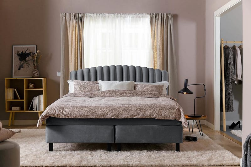 Davia Sänggavel 140 cm - Mörkgrå/Sammet - Products - Möbler - Säng - Sängtillbehör & sänggavel - Sänggavel