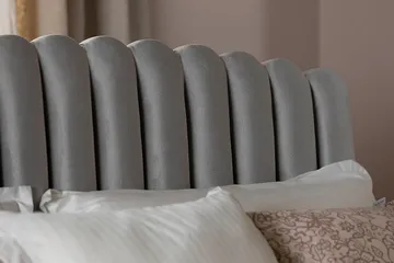 Davia Sänggavel 180 cm - Ljusgrå/Sammet - Products - Möbler - Säng - Sängtillbehör & sänggavel - Sänggavel
