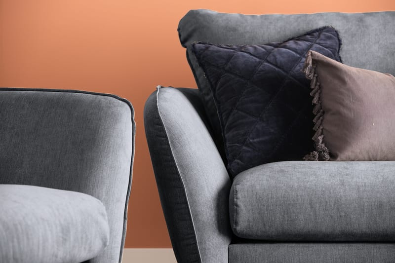 Trend Lyx 2-sits Soffa - Mörkgrå/Svart - Products - Möbler - Soffa - 2 sits soffa