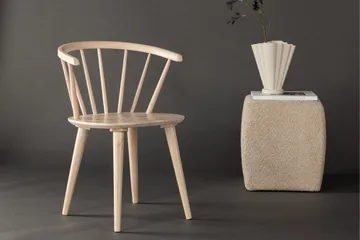 Bobby Karmstol med Armstöd - Vitlaserad / Gummiträ - Products - Möbler - Fåtölj & stolar - Karmstol