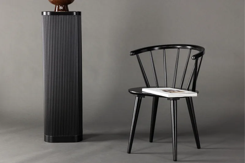 Bobby Karmstol - Svart - Products - Möbler - Fåtölj & stolar - Matstol & köksstol