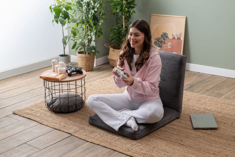 Zira Liggfåtölj - Products - Möbler - Fåtölj & stolar - Fåtölj - Bäddfåtölj