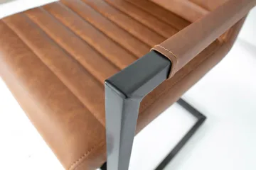 Vanco Matstol Konstläder - Cognac - Products - Möbler - Fåtölj & stolar - Karmstol