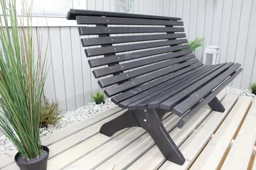 Norvald Bänk Utomhus - Kaffesvart - Products - Utemöbler & utemiljö - Utesoffa - Trädgårdssoffa