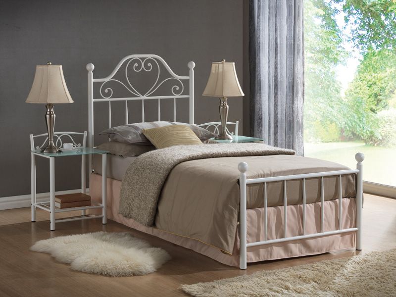 Seng Richland 90x200 cm - Hvit