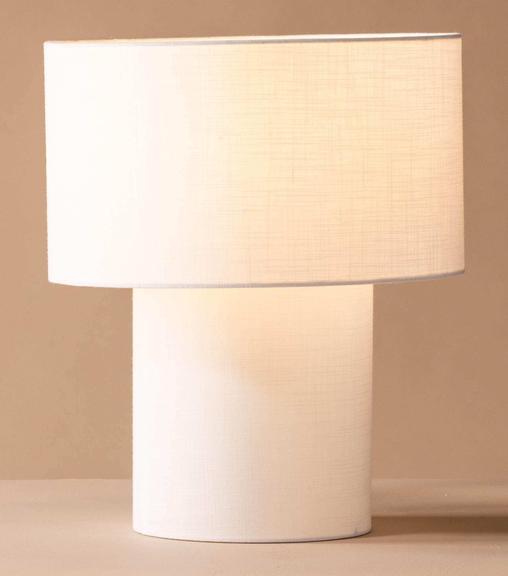 Globia bordlampe - Beige Globia bordlampe - Beige