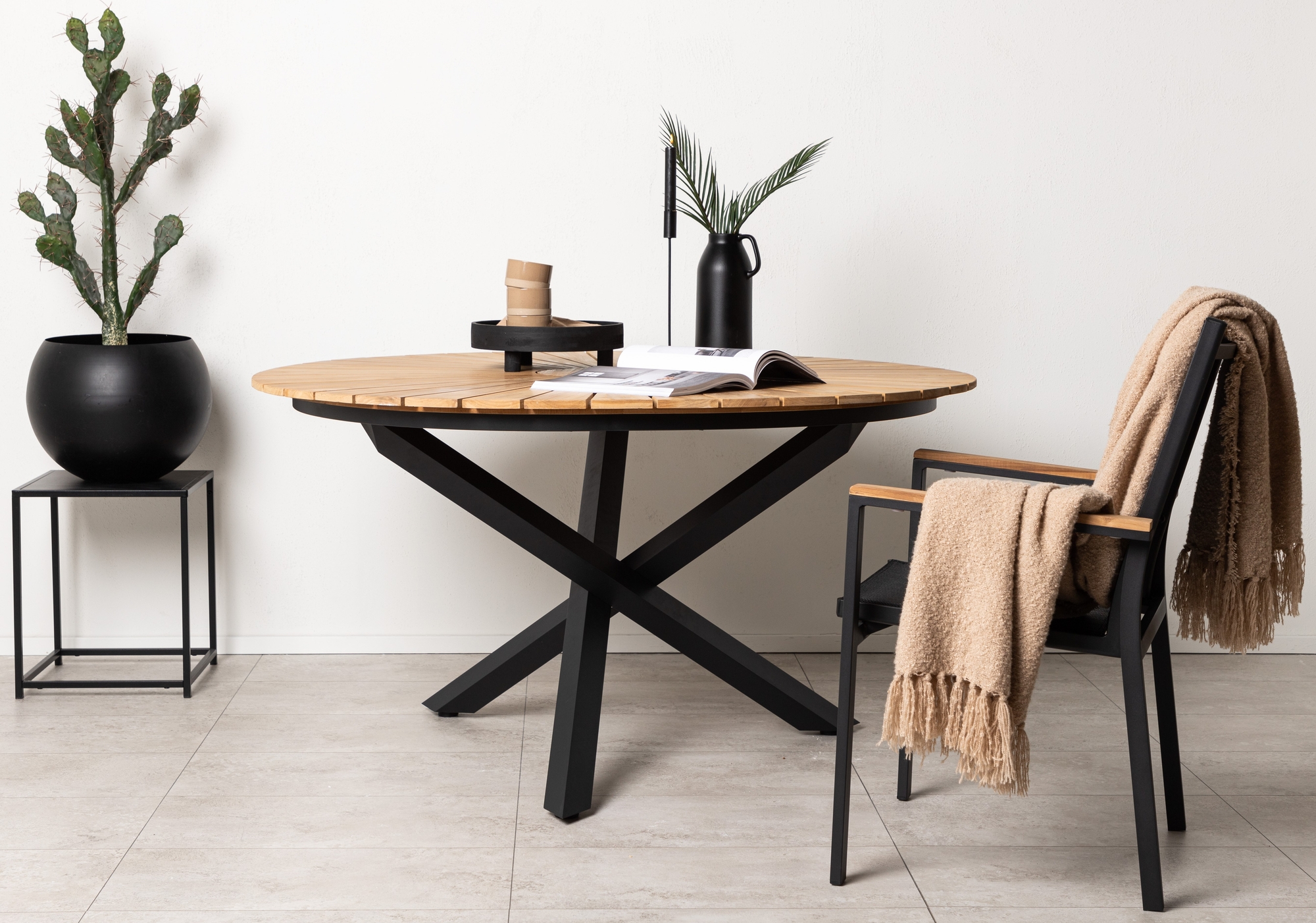 Mexico spisebord �140 cm - Sort/teak