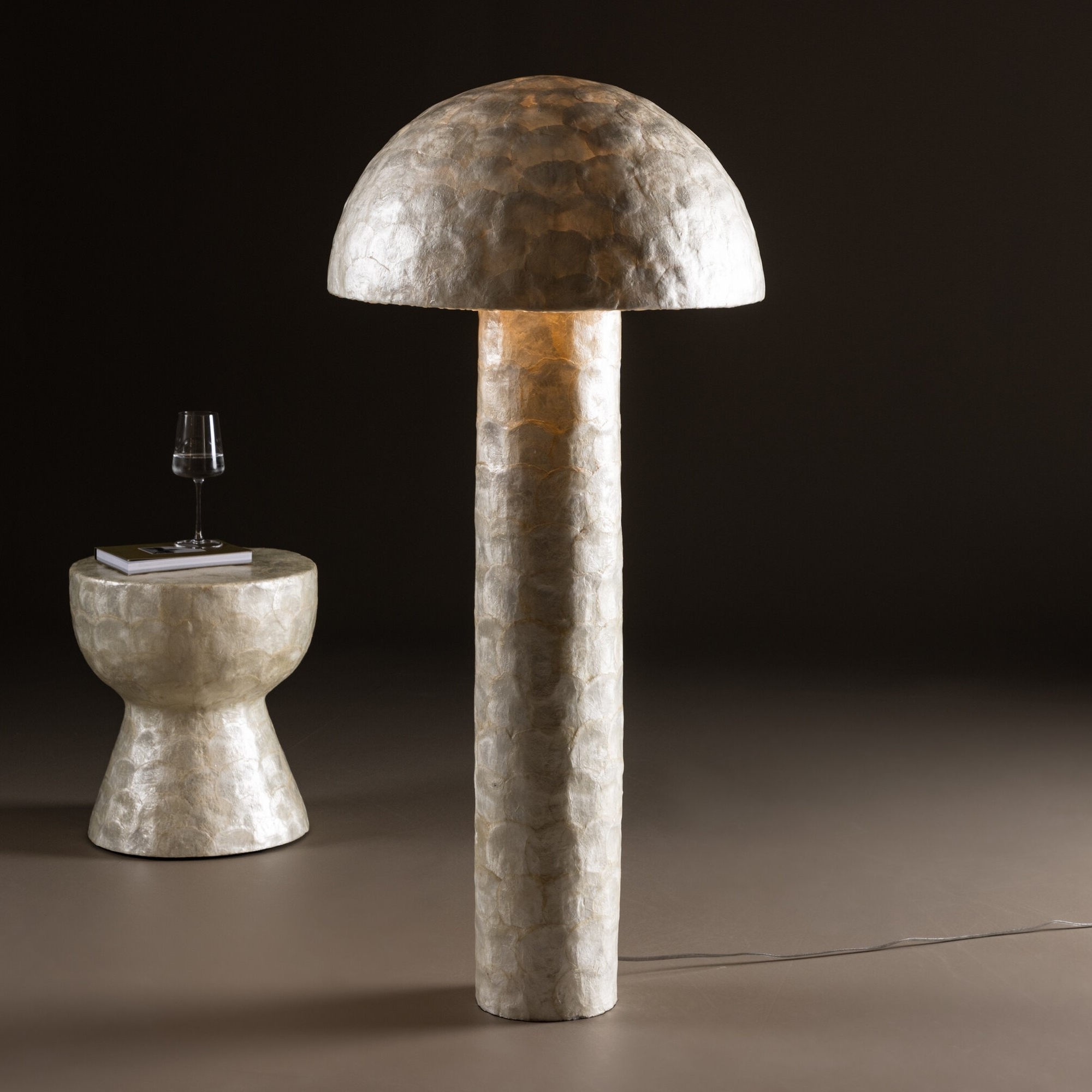 Lindön gulvlampe - Lys grå Lindön gulvlampe - Lys grå