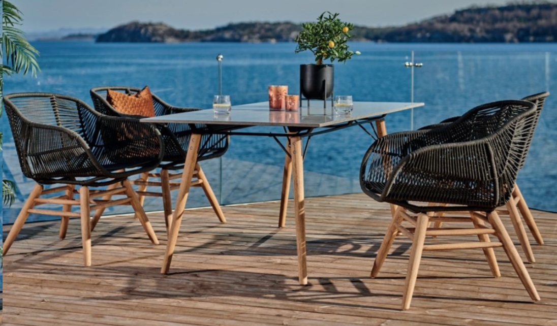 Räkvik spisegruppe By Martinsen - Betong / Eukalyptus Räkvik spisegruppe By Martinsen - Betong / Eukalyptus