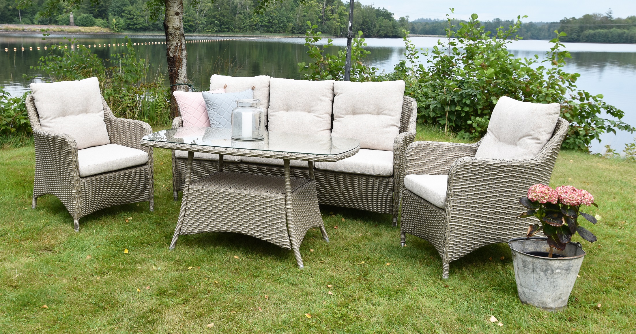 Denver loungegruppe i kunstrotting - Naturfarget