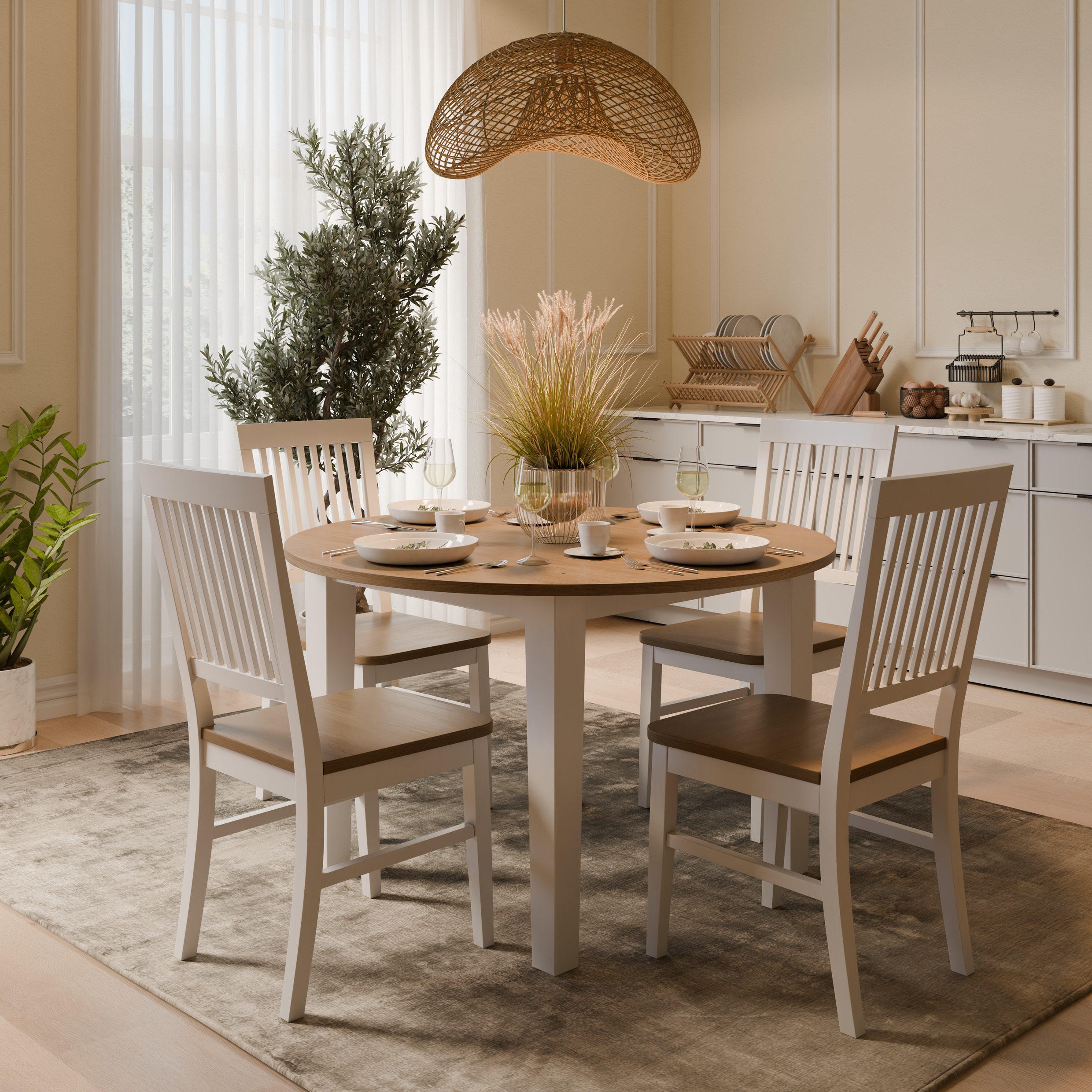 Spisegruppe: L�ck� spisebord, rundt - hvit / oljet eik + 4 Selma stoler - hvit / oljet eik