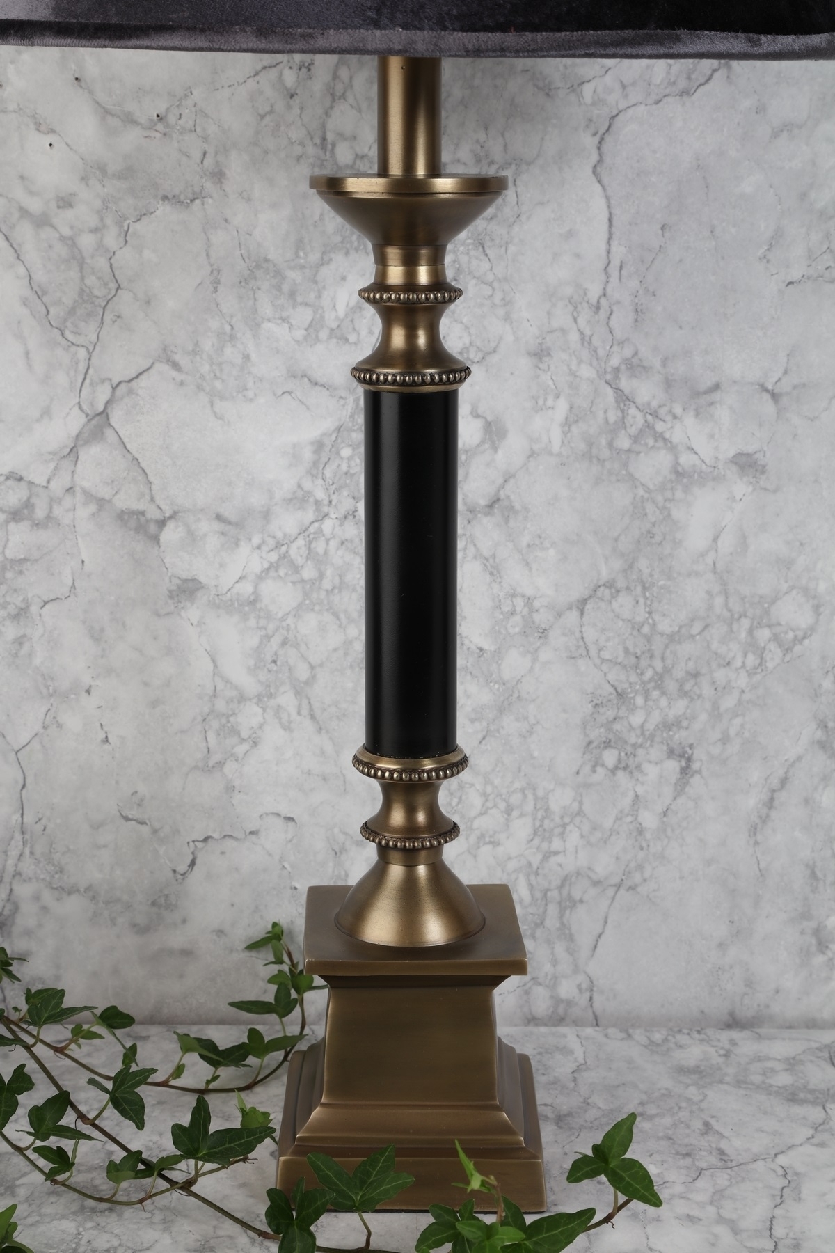 Bordlampe Zero H77 - Svart / Antikk messing