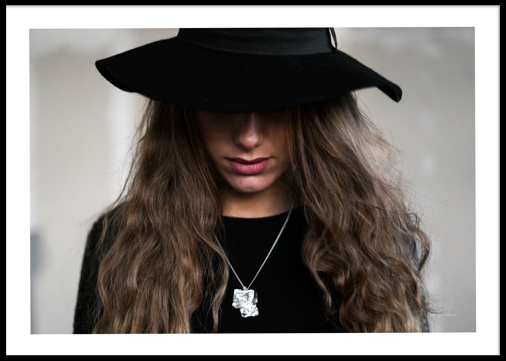 HAT PORTRAIT COLOR - Plakat 50x70 cm HAT PORTRAIT COLOR - Plakat 50x70 cm