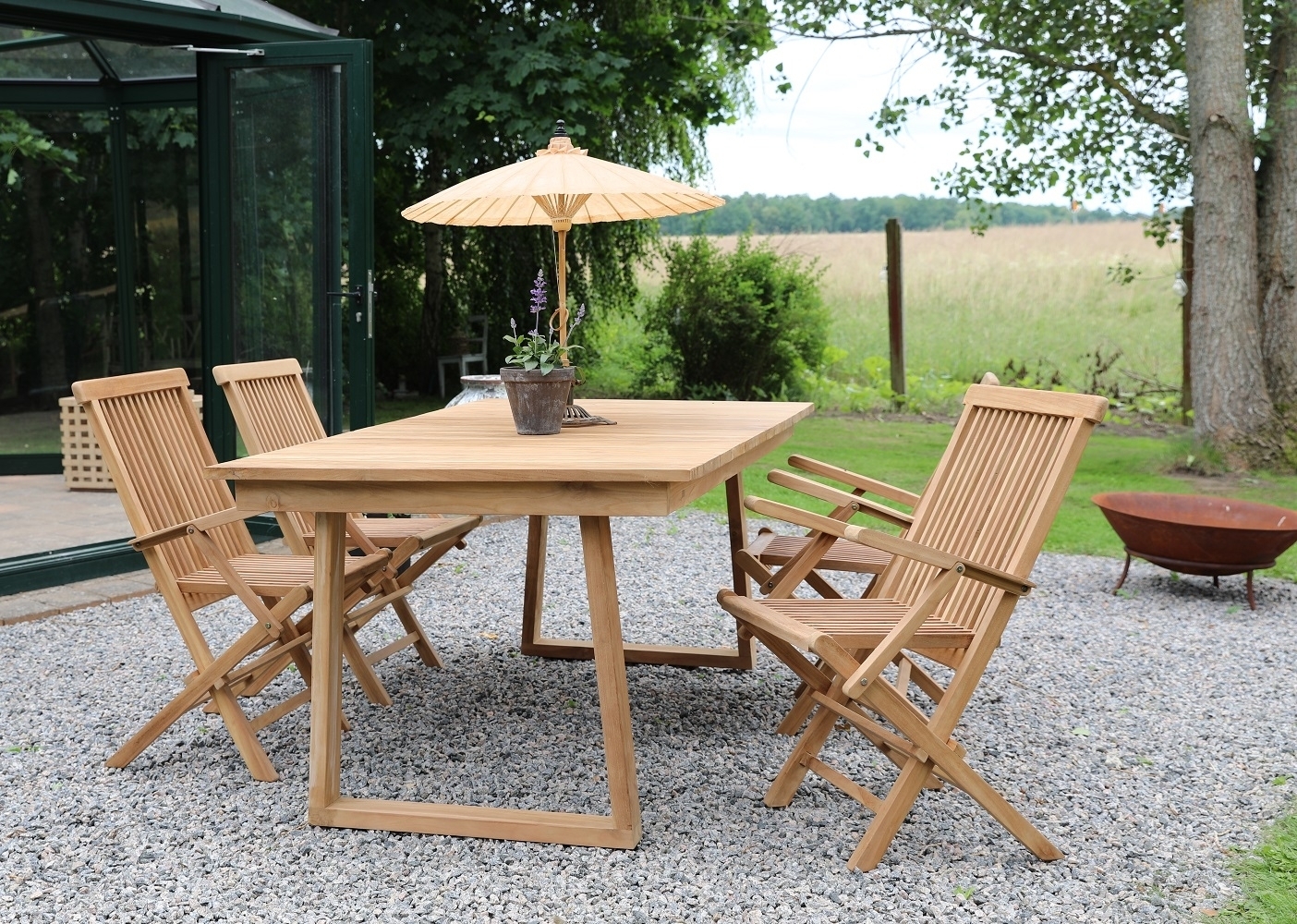 Saltö spisegruppe for uteplassen spisebord 180x100 cm med 4 stk. Saltö karmstoler - Teak Saltö spisegruppe for uteplassen spisebord 180x100 cm med 4 stk. Saltö karmstoler - Teak