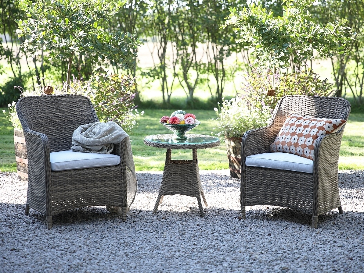 Mercury salonggruppe lenestoler med runde sidebord - Kunstrotting