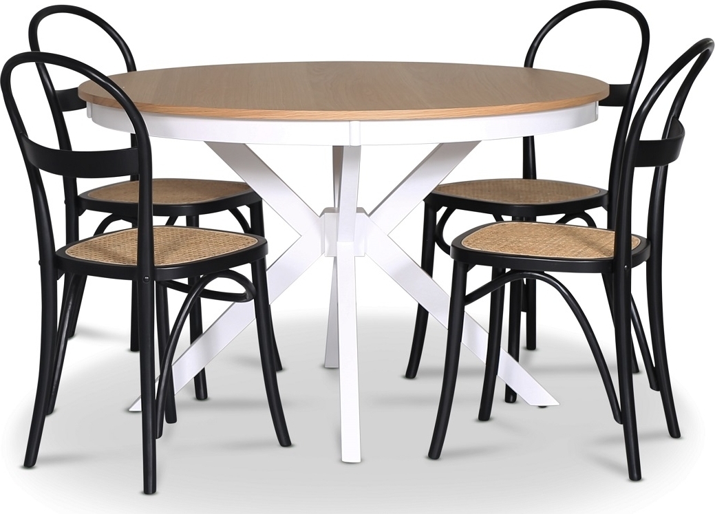 Troms� spisegruppe; rundt spisebord Hvit / Eik med 4 stk Danderyd No.16 spisestoler Svart + 4.00 x Stolpute