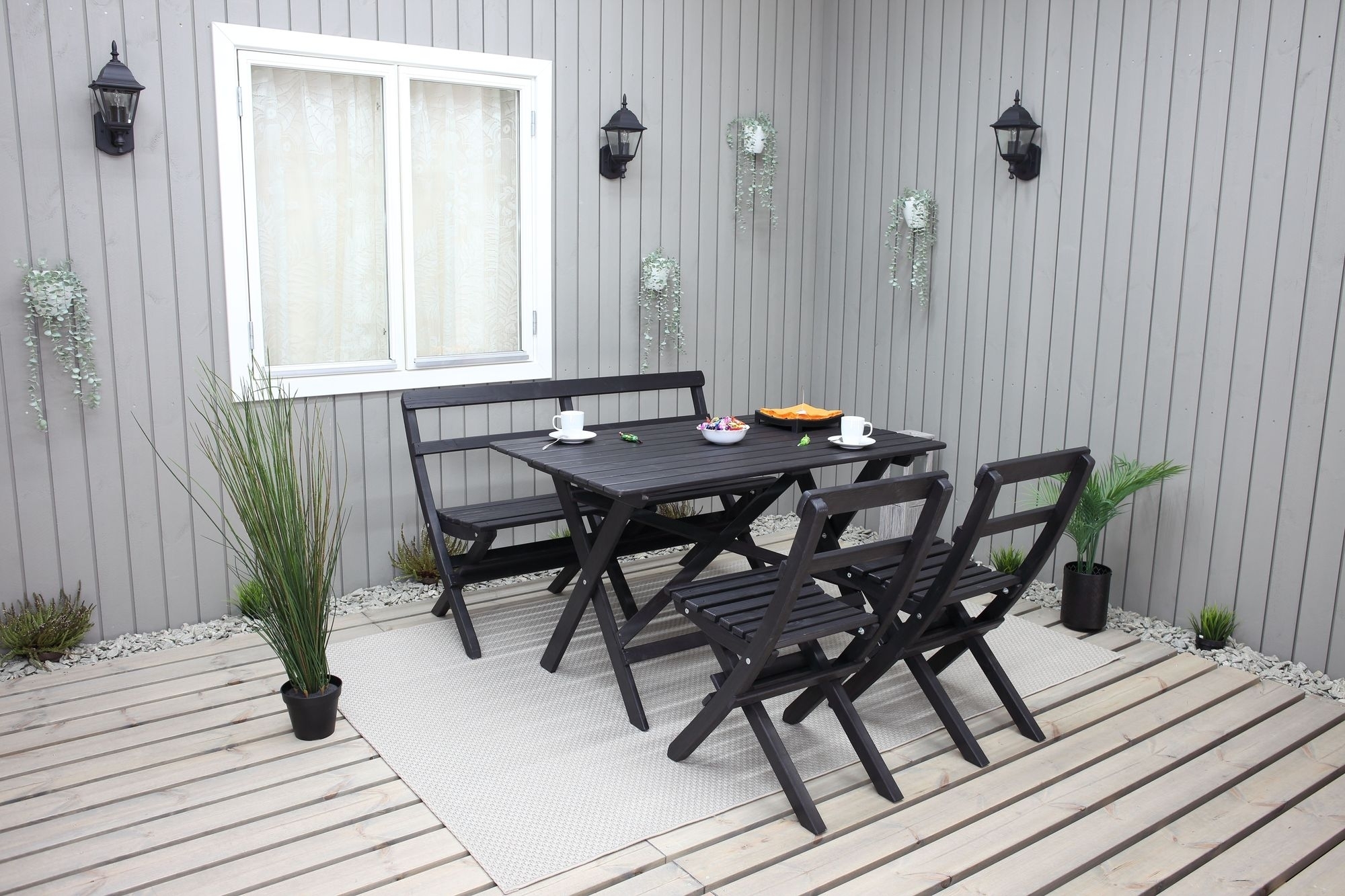 Spisegruppe Knohult - Klassisk sort Spisegruppe Knohult - Klassisk sort