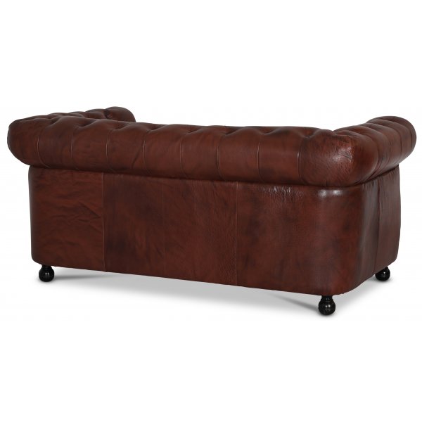 Chesterfield Old England 2-seters sofa - antikkbehandlet skinn + Flekkfjerner for mbler