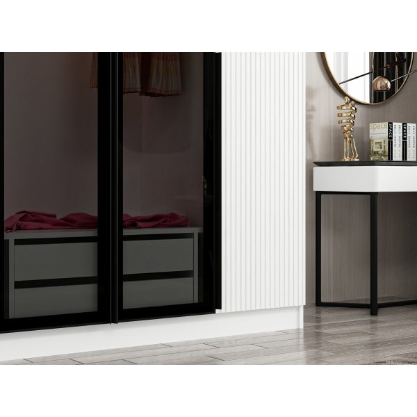Cikani garderobe 180x52x210 cm - Hvit/fume Cikani garderobe 180x52x210 cm - Hvit/fume