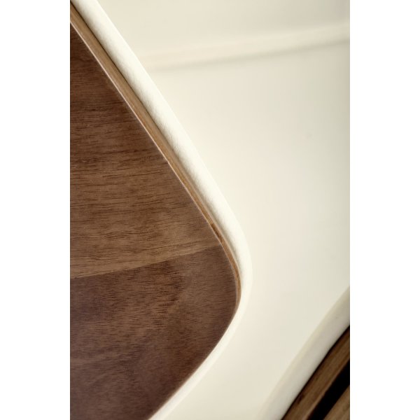 Skrivebordsstol i valnøtt/kremfarget øko-skinn Skrivebordsstol i valnøtt/kremfarget øko-skinn