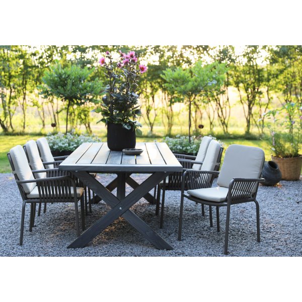 Oxford utendrs spisegruppe: grtt bord 220 cm, inkludert 6 stk. Lincoln stablebare karmstoler gr/beige