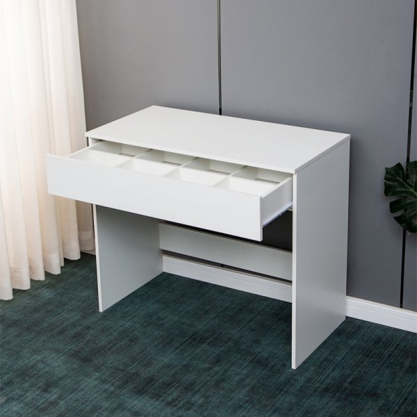 Hvitt sminkebord med oppbevaring, 90 cm bredt Hvitt sminkebord med oppbevaring, 90 cm bredt