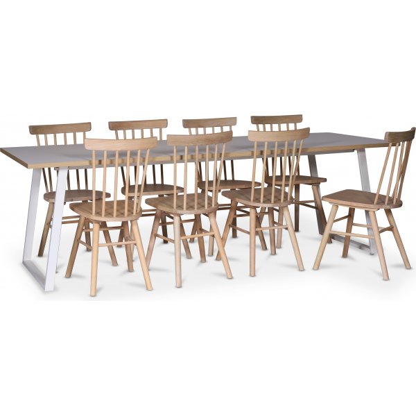 Edge spisegruppe; Spisebord i hvit HPL 240x90 cm med 8 Orust stokkstoler Whitewash