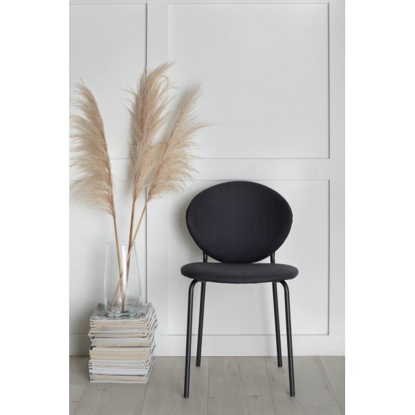 Ekefors spisestol - Svart stoff Ekefors spisestol - Svart stoff