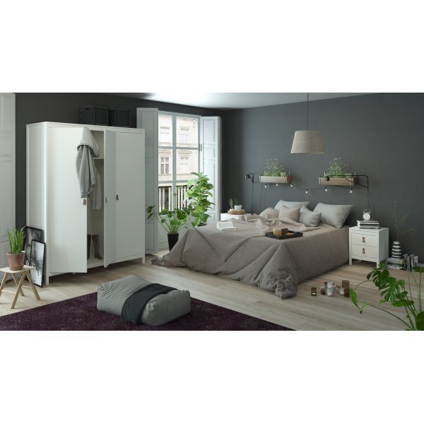 Madrid garderobe med 3 dører - Hvit Madrid garderobe med 3 dører - Hvit