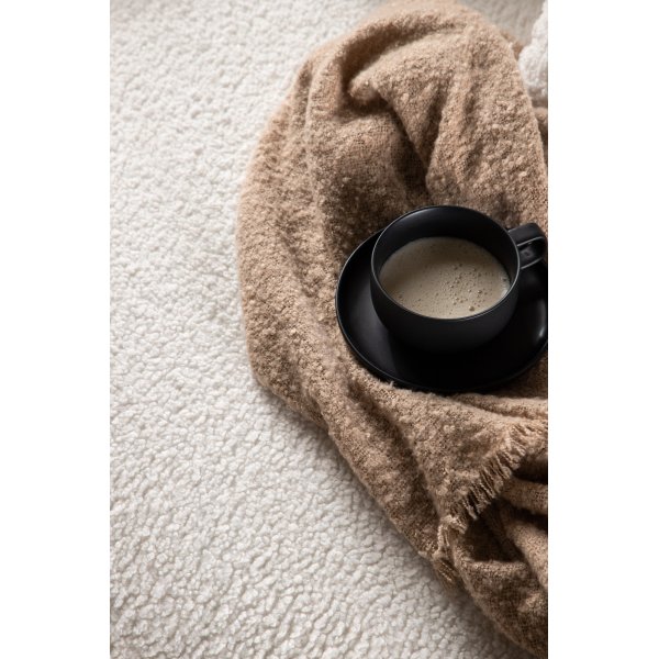 Kelso 2-seters sofa - Hvit teddy Kelso 2-seters sofa - Hvit teddy