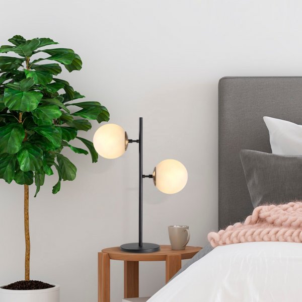 Fasett bordlampe, klar - Svart Fasett bordlampe, klar - Svart