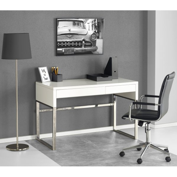 Caitlyn skrivebord i hvit h�yglans 120x60 cm forkrommede ben