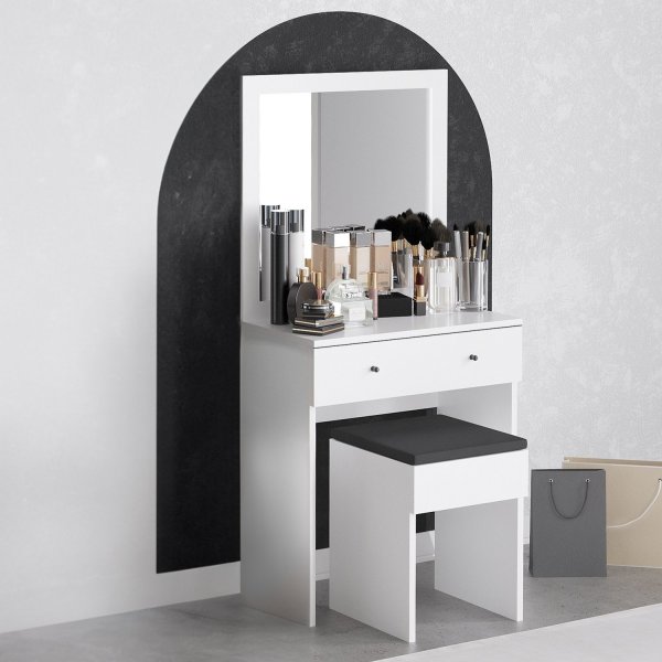 Felix toalettbord med krakk 65 x 35 cm - Hvit Felix toalettbord med krakk 65 x 35 cm - Hvit