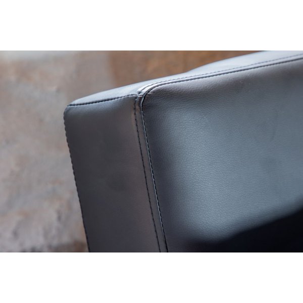 Sleep sovesofa - Svart kunstig skinn + Tekstilpleie for m�bler