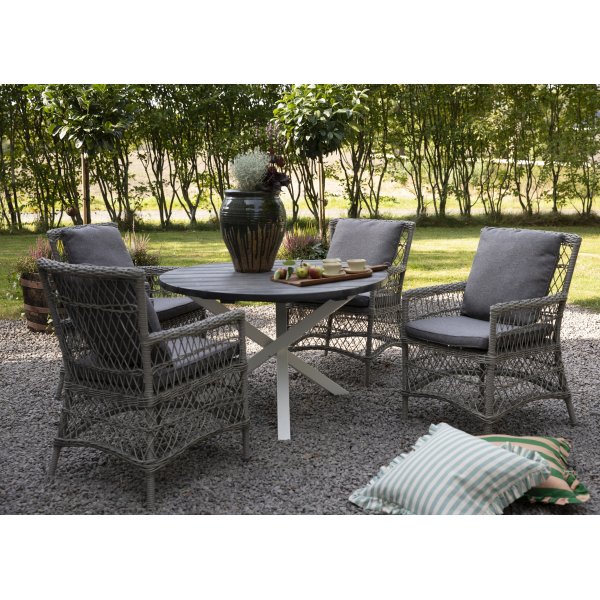 Provence utegruppe: Scottsdale rundt grå/hvitt spisebord Ø112 cm inkludert 4 Provence lenestoler i grå syntetisk rotting Provence utegruppe: Scottsdale rundt grå/hvitt spisebord Ø112 cm inkludert 4 Provence lenestoler i grå syntetisk rotting