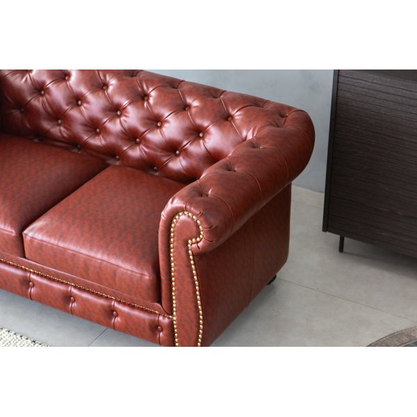 Chesterfield sofa 2-seter i brun PU Chesterfield sofa 2-seter i brun PU