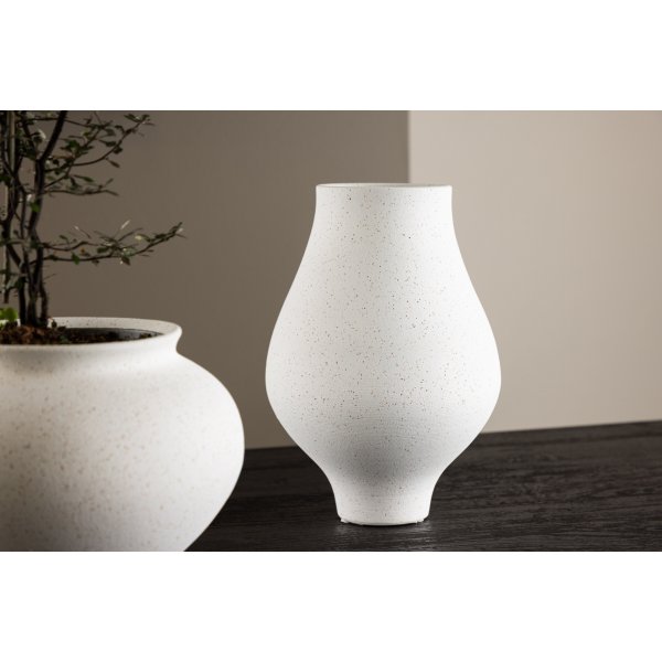 Rellis vase 14 x 24 cm - Hvit Rellis vase 14 x 24 cm - Hvit