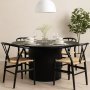 Astrid uttrekkbart spisebord Ø140-180 cm i svartbeiset eik med 4 Brandon lenestoler i svart med tausete Astrid uttrekkbart spisebord Ø140-180 cm i svartbeiset eik med 4 Brandon lenestoler i svart med tausete