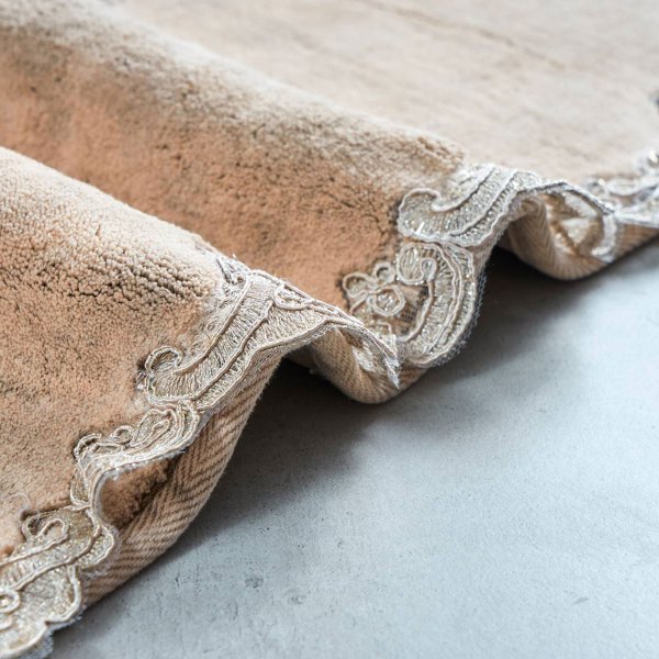 Julianna baderomsteppe Julianna baderomsteppe