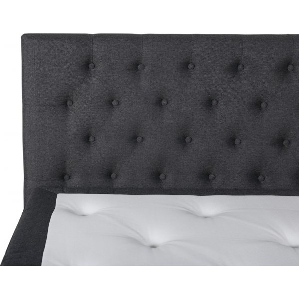 Furudal kontinentalseng 120 cm inkl hodegjerde Furuvik - Valgfri farge! Furudal kontinentalseng 120 cm inkl hodegjerde Furuvik - Valgfri farge!