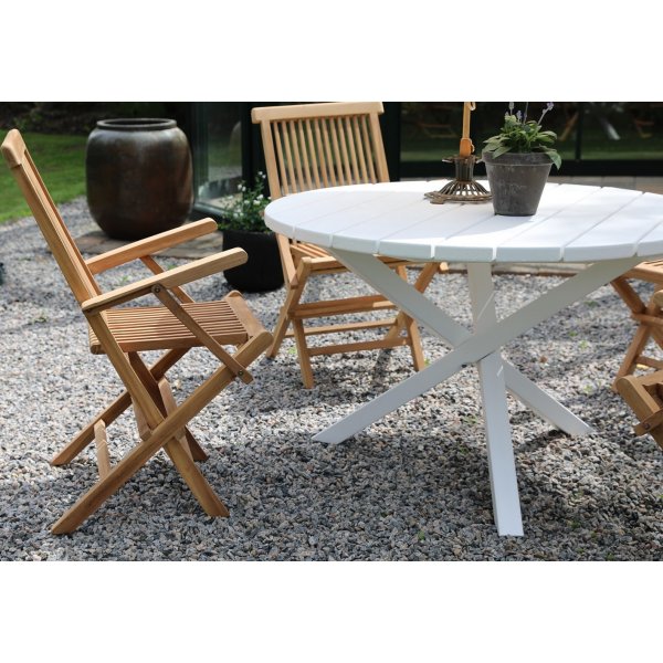 Scottsdale spisegruppe for uteplassen rundt bord med 4 stk. Saltö karmstoler - Teak/Hvit + Tekstilrens for møbler Scottsdale spisegruppe for uteplassen rundt bord med 4 stk. Saltö karmstoler - Teak/Hvit + Tekstilrens for møbler
